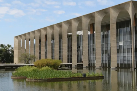 Itamaraty condena ameaça dos EUA de usar “poder militar” contra Brasil