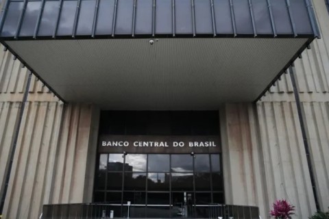 Economia brasileira cresce 1,3% no primeiro trimestre, mostra indicador do Banco Central