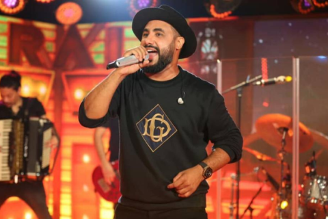 Cantor Rai Saia Rodada é internado às pressas em Mossoró