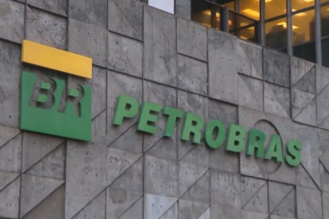 Petrobras reduz em R$ 0,17 gasolina vendida a distribuidoras