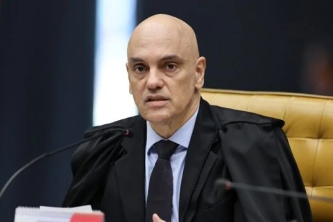 Moraes proíbe visita de presidente do PL a Bolsonaro