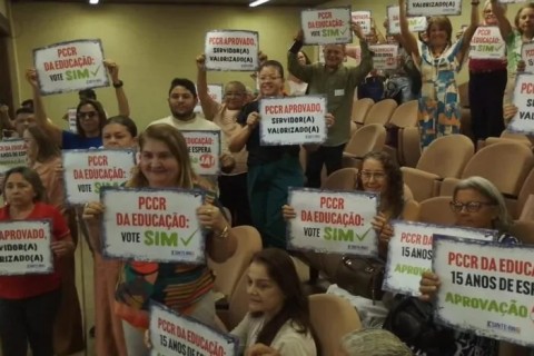 Assembleia do RN aprova inédito plano de carreira para funcionários da educação