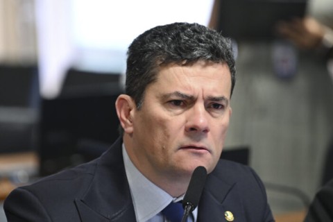 Oposição articula medidas para ampliar poderes das CPIs